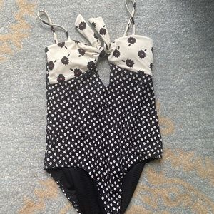 Oneill girls one piece